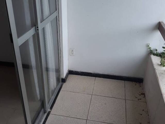 #111 - Apartamento para Venda em Salvador - BA