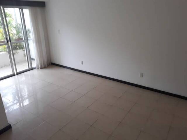 Apartamento para Venda em Salvador - 4