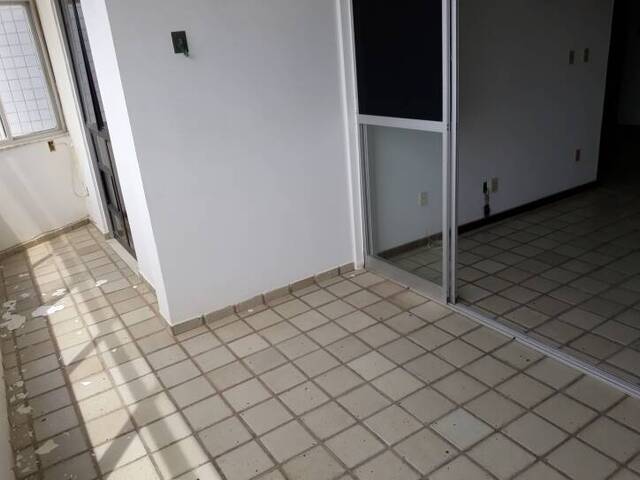 Apartamento para Venda em Salvador - 5