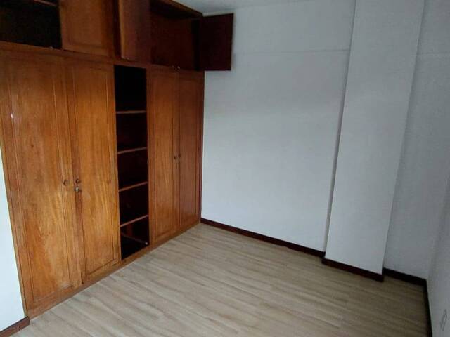 Apartamento para Venda em Salvador - 4