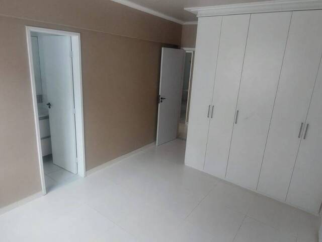 #112 - Apartamento para Venda em Salvador - BA