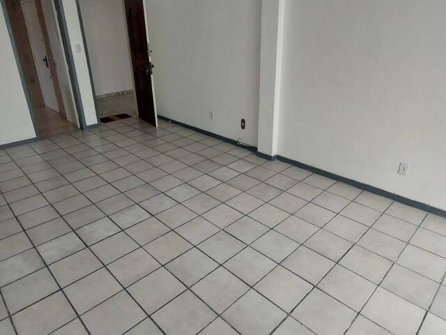 #200 - Apartamento para Venda em Salvador - BA - 2
