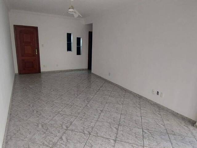#481 - Apartamento para Venda em Salvador - BA