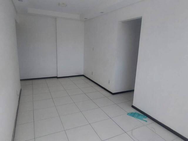 #104 - Apartamento para Venda em Salvador - BA - 2