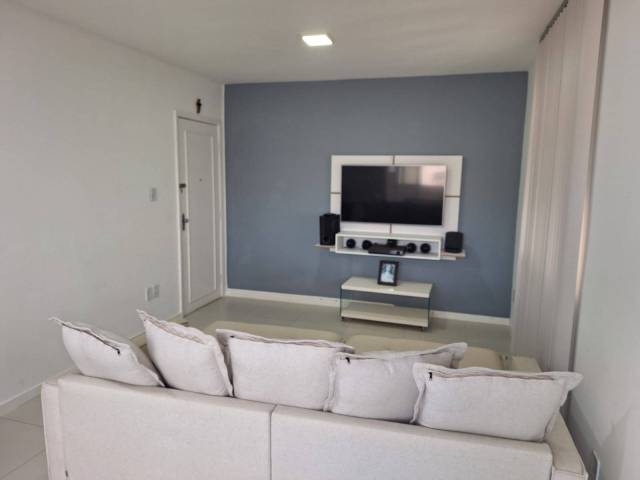 #205 - Apartamento para Venda em Salvador - BA