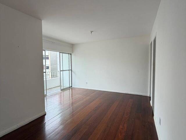 #329 - Apartamento para Venda em Salvador - BA
