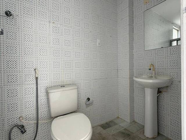 Apartamento para Venda em Salvador - 4