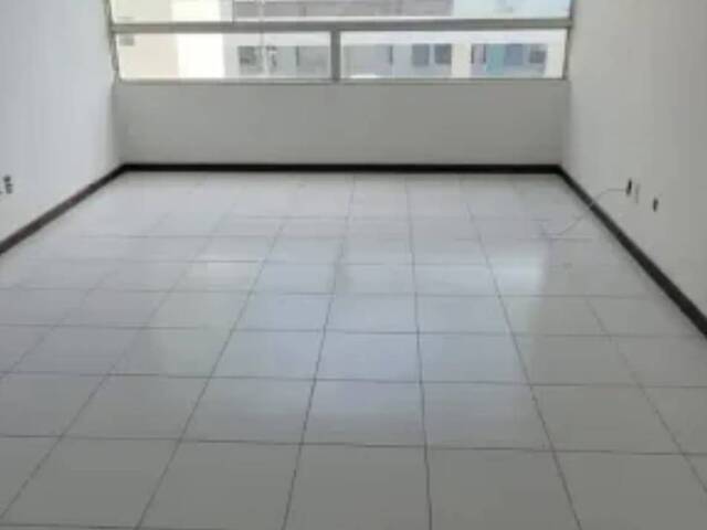 #194 - Apartamento para Venda em Salvador - BA