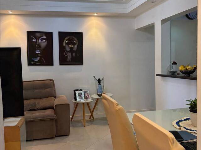 #428 - Apartamento para Venda em Salvador - BA