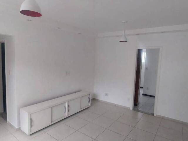 #95 - Apartamento para Locação em Salvador - BA