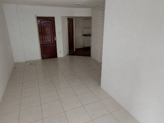 Venda em Costa Azul - Salvador