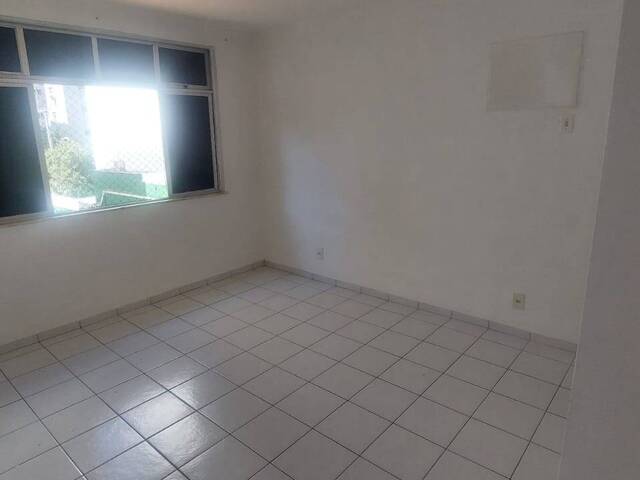 Apartamento para Venda em Salvador - 3