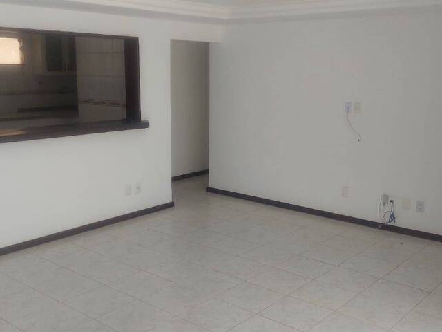 Apartamento para Venda em Salvador - 3